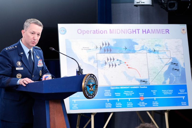 Die USA haben 14 massive bunkerbrechende Bomben des Typs GBU-57 bei ihren Angriffen eingesetzt, sagt Generalstabschef Dan Caine.