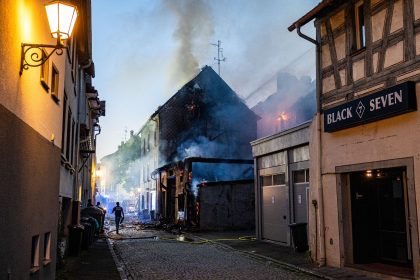 Millionenschaden bei Großbrand in Villingen-Schwenningen – zwei Gebäude teilweise eingestürzt
