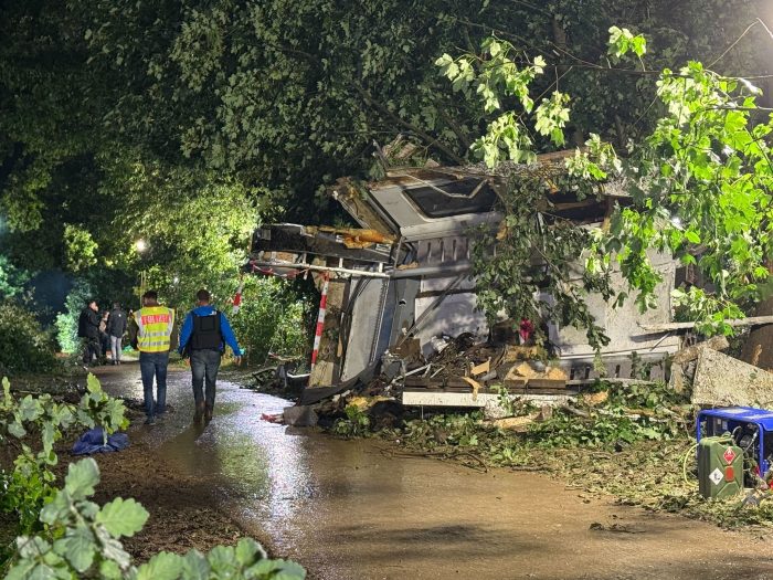 Rund 50 Menschen wurden den Angaben nach verletzt.