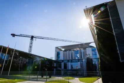 Merz scheitert mit Stromsteuerkompromiss: Entlastung für private Haushalte verschoben