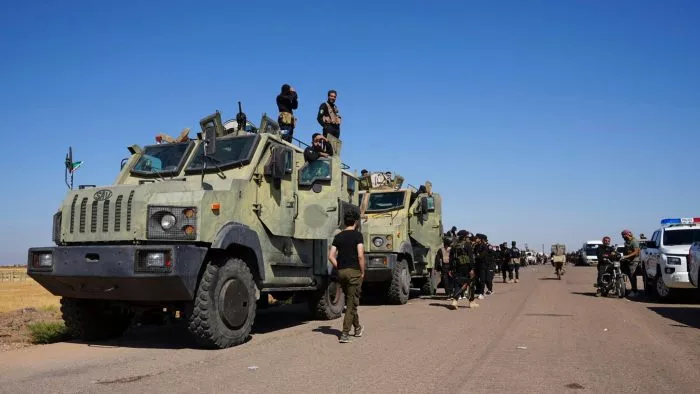Das Verteidigungsministerium schickte Militäreinheiten, um die Gewalt zu beenden.