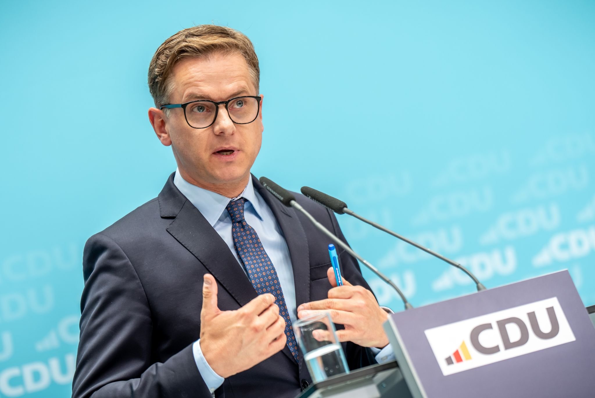 CDU-Generalsekret-r-will-Verbeamtungen-begrenzen-Regierung-schafft-neue-Stellen