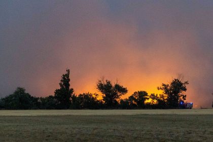 Waldbrand auf Truppenübungsplatz Gohrischheide „eskaliert“ – Evakuierungen