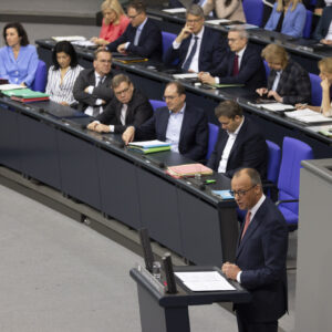 Deutschland hochverschuldet? Warum der neue Haushalt Kanzler Merz vor riesige Herausforderungen stellt