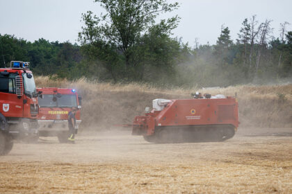 Waldbrand Gohrischheide: Regen hilft bei Löscharbeiten