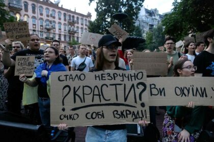 Kiew verhandelt mit Moskau – und kämpft gegen den Zorn im eigenen Land