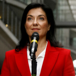 Wirtschaftsministerin: „Wir müssen mehr und länger arbeiten“