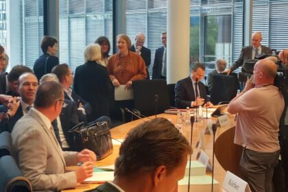 Spahns Maskendeal: Grüne und Linke verlangen Untersuchungsausschuss – AfD bietet Stimmen an