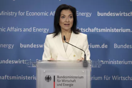 Wirtschaftsministerin Reiche hofft auf „pragmatische“ Lösung im Zollstreit