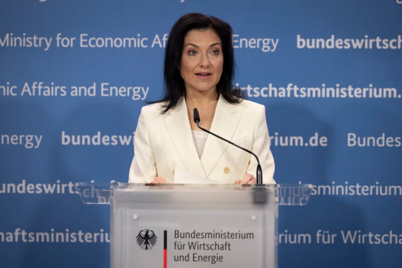 Wirtschaftsministerin-Reiche-hofft-auf-pragmatische-L-sung-im-Zollstreit