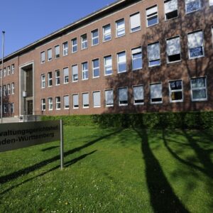Friseur mit Klage erfolgreich – Gericht erklärt Corona-Verordnung für unwirksam