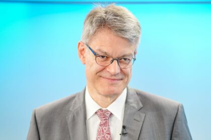 Bundesverkehrsminister will keine Vorschrift für 0,0 Promille im Verkehr – das 0,5 Limit sei „ausreichend”