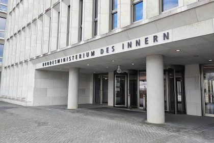 Nach Gerichtsentscheidung: Regierung zögert Visa für Afghanen hinaus
