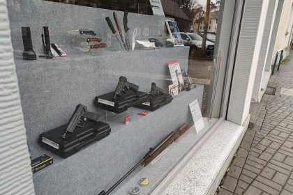 Neuer Rekord bei Waffenscheinen – Innenminister: „NRW ist nicht der Wilde Westen“