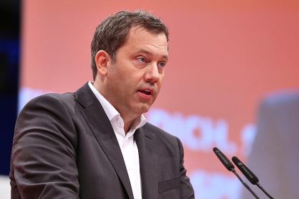 Klingbeil legt Kabinett 100-Milliarden-Euro-Gesetz für Länder vor