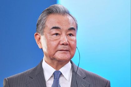 Chinas Außenminister: Warum Peking nicht will, dass Russland den Ukraine-Krieg verliert