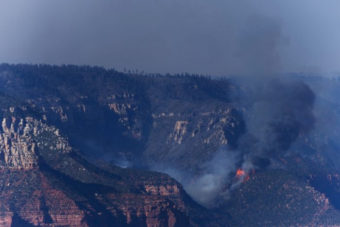 Die Flammen zeigen den Angaben zufolge «extremes Brandverhalten».