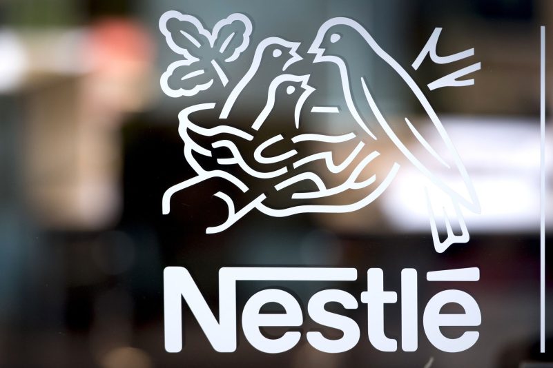 Die Behörden in Frankreich haben die Nestlé-Zentrale bei Paris durchsuchen lassen. (Archivbild)