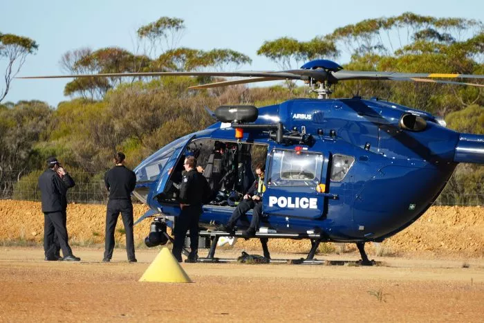 Die Polizei sucht unter anderem aus der Luft mit Hubschraubern nach der Deutschen.