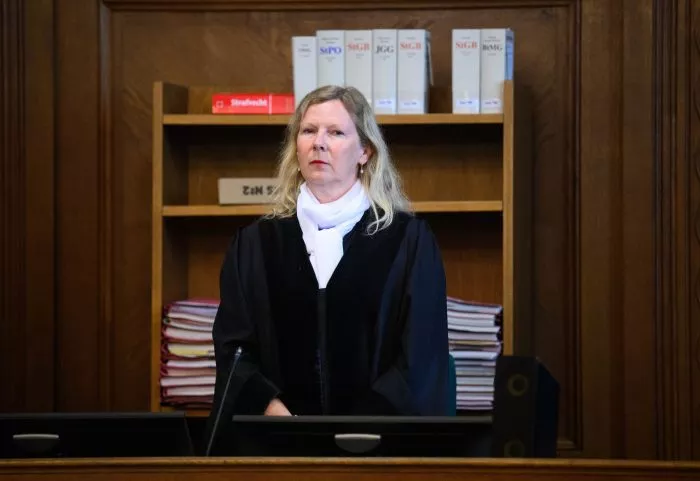 Die Vorsitzende Richterin Sylvia Busch im Gerichtssaal.