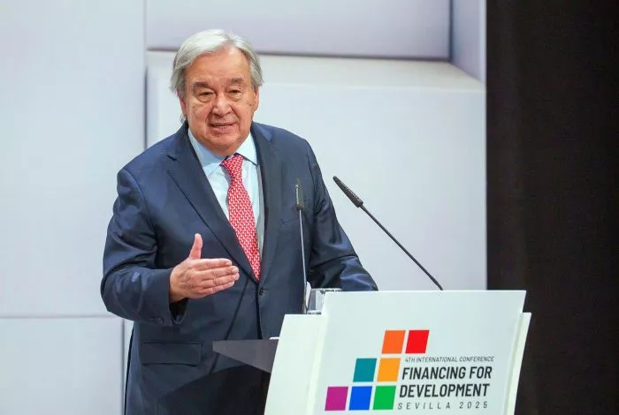 Guterres spricht sich für eine bedingungslose und sofortige Waffenruhe in der Ukraine aus.