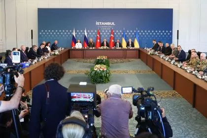 Selenskyj: Neue Verhandlungen mit Russland am Mittwoch