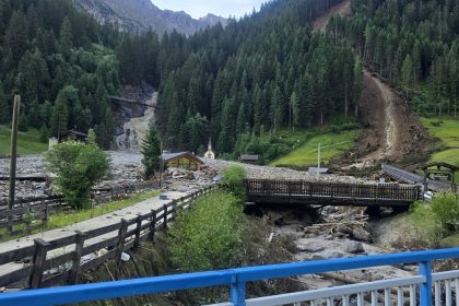 Tirol: 47 Menschen nach Erdrutschen aus Schutzhütten ausgeflogen