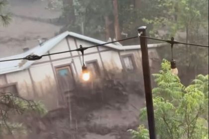 Tödliche Fluten auch in New Mexico – ganzes Haus mitgerissen