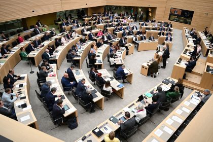 Skandal bei geheimer Wahl im Landtag: Hakenkreuz auf Stimmzettel geschmiert