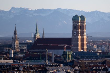 Kita unerwünscht – Asylsuchende auch: Münchner Nobelviertel wehrt sich gegen Nutzung leerer Villa