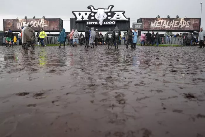 Dauerregen hat am Mittwoch dem Areal des Wacken Open Air arg zugesetzt.