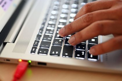 Bitkom-Umfrage: Ein Fünftel der Beschäftigten wurde zu KI geschult
