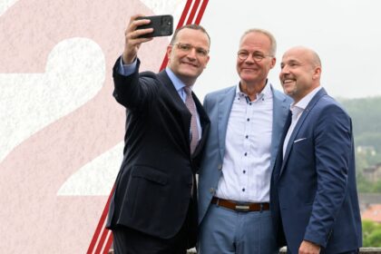 28. August: Ende der COVID-Notfallzulassung | Machtkampf in der WerteUnion | Fahrplan der Regierung