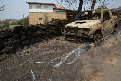 Waldbrände brechen in Portugal und Spanien erneut aus