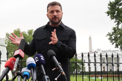 Selenskyj fordert Unterstützung durch westliche Truppen nach Ende des Kriegs mit Russland