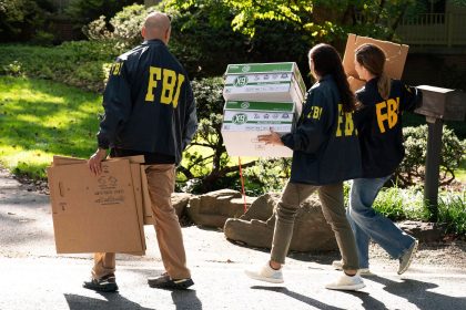 John Bolton im Visier: FBI beschlagnahmt Kisten bei Razzia in Maryland