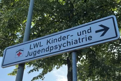 Messer-Attacke in Psychiatrie-Küche: Wachmann war abwesend
