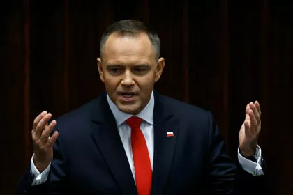 Polens Präsident blockiert Sozialhilfen für Ukrainer - auch Starlink-Finanzierung gefährdet