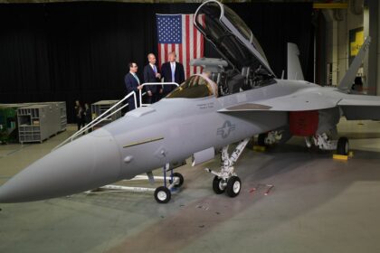 Tarifstreit beim US-Flugzeugbauer Boeing: Streiks in Kampfflugzeug-Werken