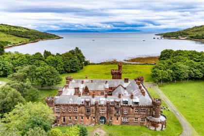 Schlossherrin oder Schlossherr in Schottland gesucht