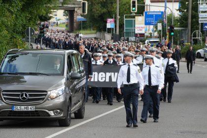 Abschied von getötetem Polizisten – Tiefe Trauer im Saarland