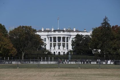 Telekom-Tochter unterstützt Trumps Ballsaal im Weißen Haus mit Geldspende