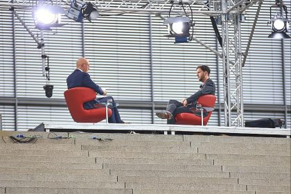 ARD trickst Protestler aus: „Sommerinterview“ mit Grünen-Chef früher aufgezeichnet