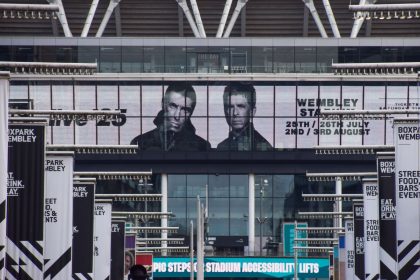 Oasis-Konzert in London: Mann stürzt von oberen Rängen und stirbt