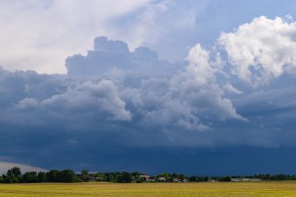 Wechselhaftes Wochenende mit Regen, Wind und Gewittern
