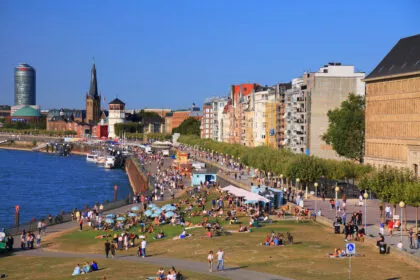 Düsseldorf verbietet Baden im Rhein