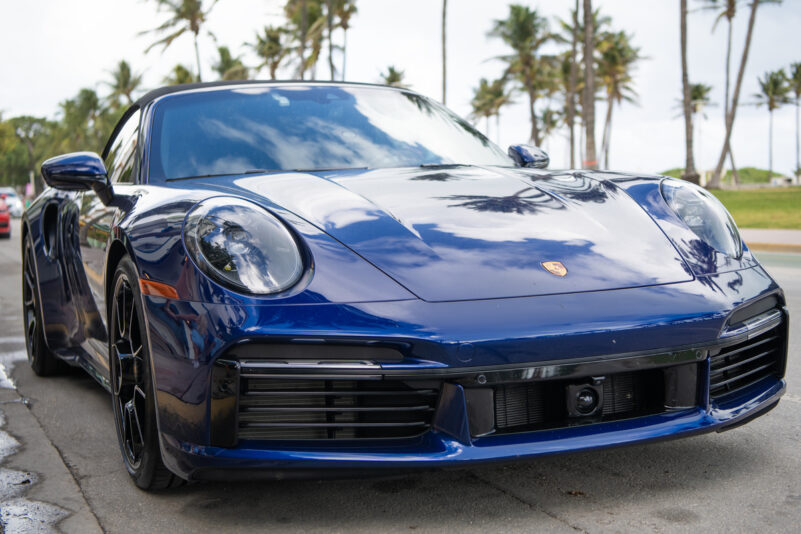 CO₂ gilt in den USA nicht mehr als Schadstoff. Das haben auch deutsche Autobauer mitbekommen.