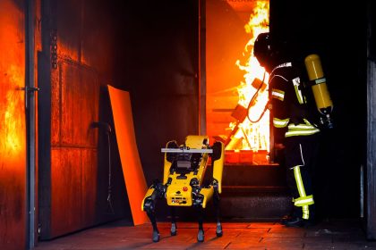 Roboter lernt Umgang mit Waldbränden