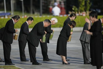 Japan gedenkt Opfern des Atombomben-Abwurfs auf Hiroshima durch die USA vor 80 Jahren