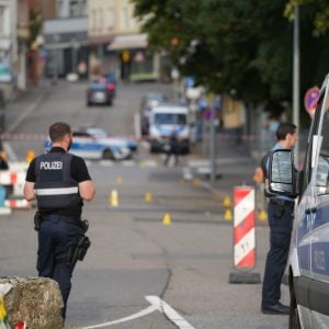 Verdächtiger schoss 17 Mal – Polizist mit Waffe von Kommissaranwärter getötet